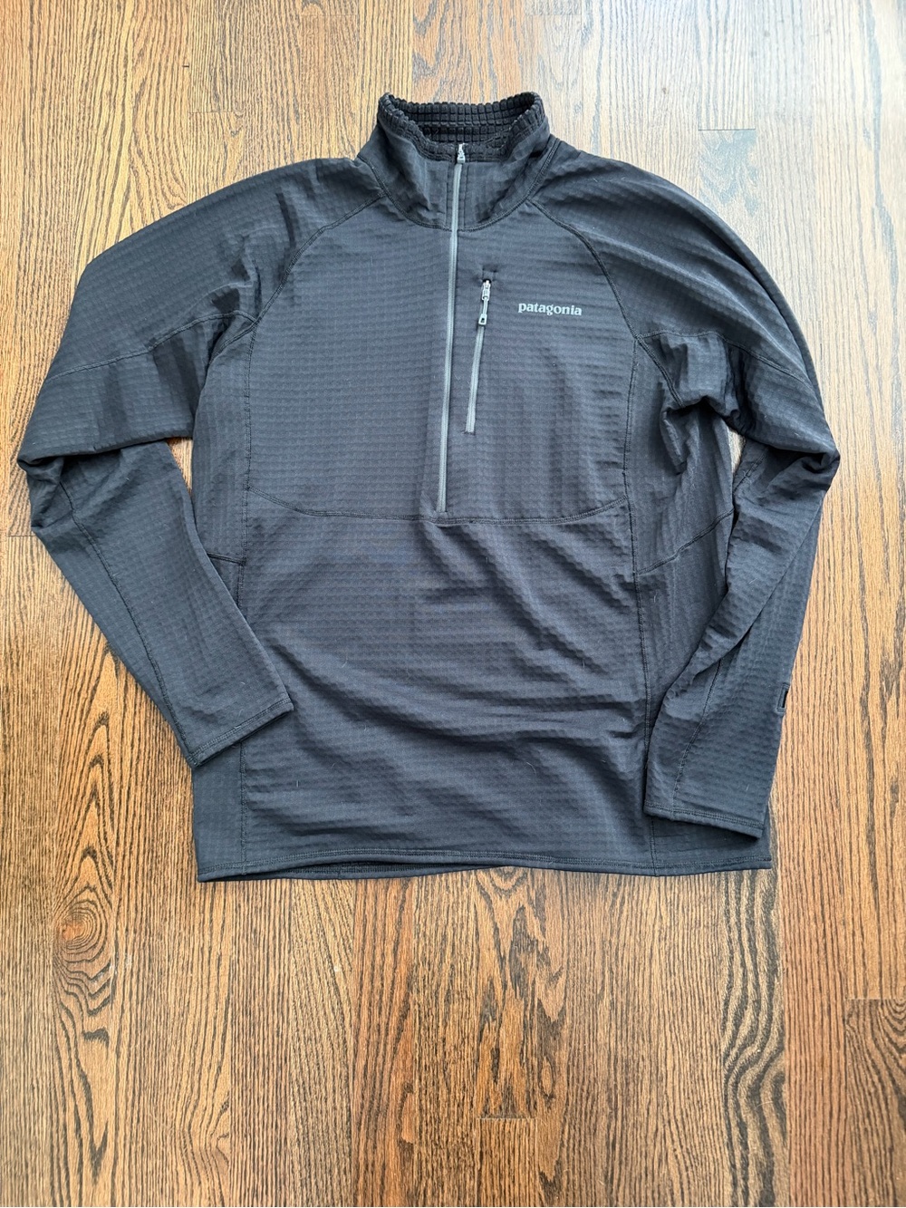 Patagonia Men’s Large R1 Grid Fleece 1/2 Zip Pullover Black